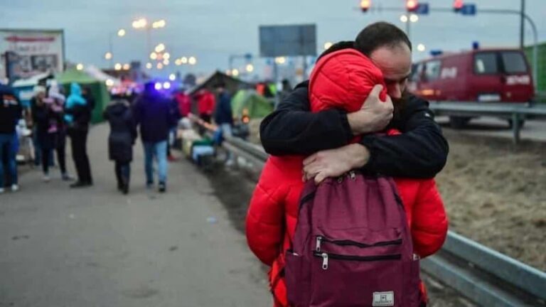 Ουκρανοί πρόσφυγες στην Ελλάδα: 804 εισήλθαν στη χώρα μέσα σε 24 ώρες