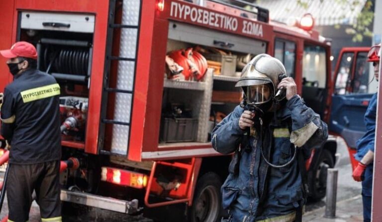 Ηράκλειο: Άρπαξε φωτιά η καμινάδα του τζακιού