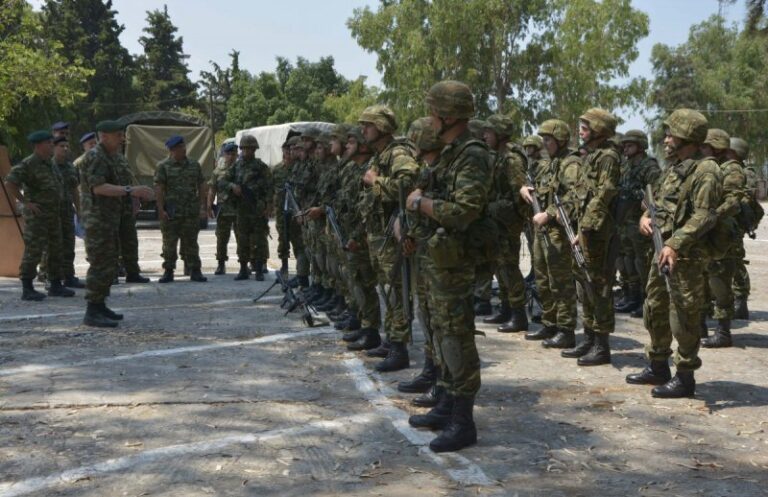 Γεραπετρίτης: Δεν αυξάνεται η στρατιωτική θητεία