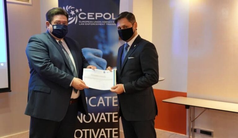 Ελληνική Αστυνομία: Εκπαίδευση σε διαπραγματεύσεις και κατάσταση ομηρίας