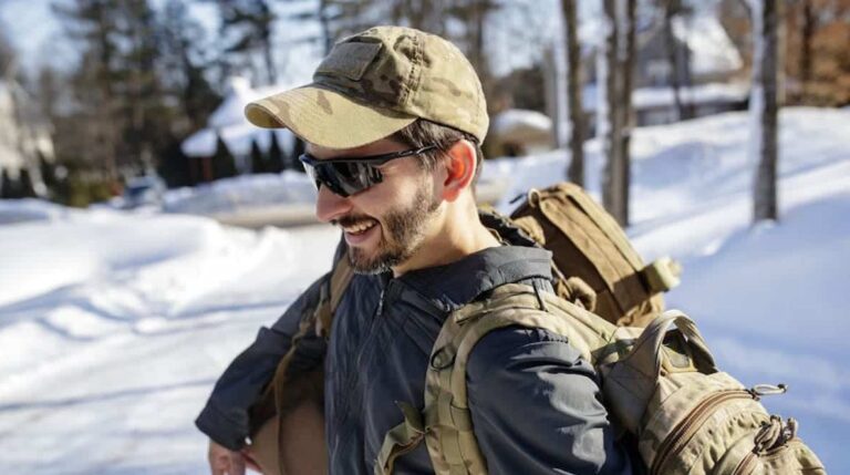 Κορυφαίος Καναδός sniper πήγε να πολεμήσει τους Ρώσους – Έχει πετύχει στόχο από απόσταση 3.540 μέτρων (εικόνες & βίντεο)