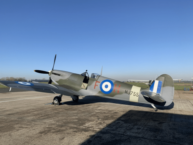 Μετά από 69 χρόνια ξαναπετά το θρυλικό Spitfire – Έρχονται και τα ισραηλινά drones