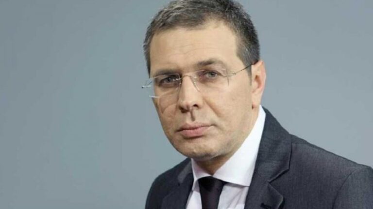 Αναζητείται ο Στ. Χίος στο πλαίσιο αυτοφώρου για το σημερινό δημοσίευμα του «Μακελειού»