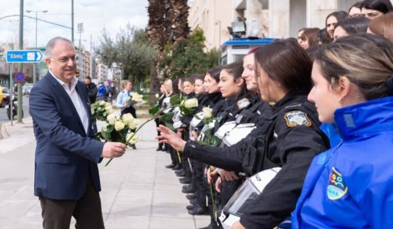 Θεοδωρικάκος: «Οι γυναίκες της Ελληνικής Αστυνομίας στην πρώτη γραμμή αντιμετώπισης της ενδοοικογενειακής βίας και του εγκλήματος»