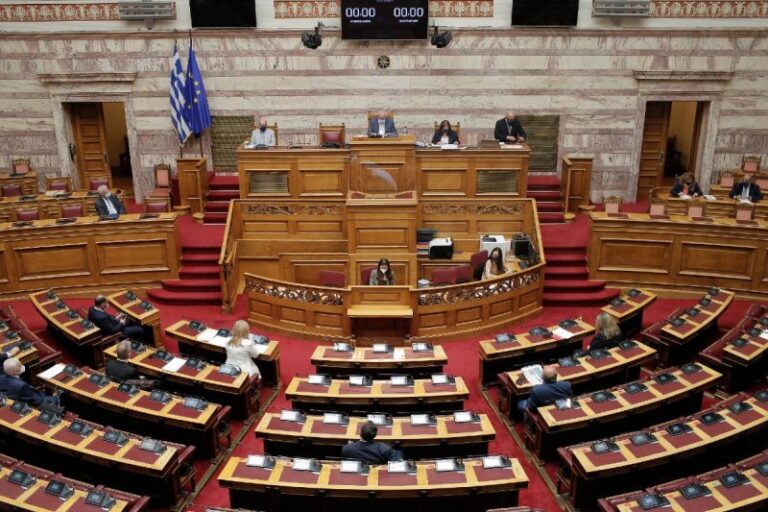 Τι απάντησε ο Τασούλας για πρόωρες εκλογές στις «περιοδείες» του στα Τζουμέρκα