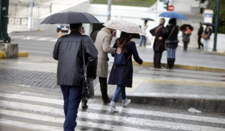 Καιρός: Χειμώνας ξανά – Πέφτει η θερμοκρασία και έρχονται βροχές