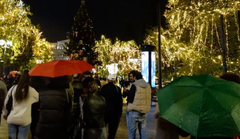 Καιρός: Βροχές και κρύο την Παρασκευή – Πού θα χιονίσει