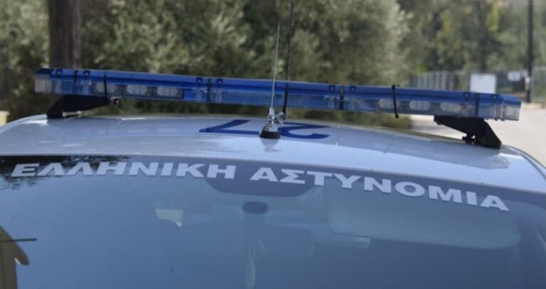 Ελεύθεροι με όρους οι κατηγορούμενοι για τις βομβιστικές επιθέσεις σε γραφεία της Χρυσής Αυγής