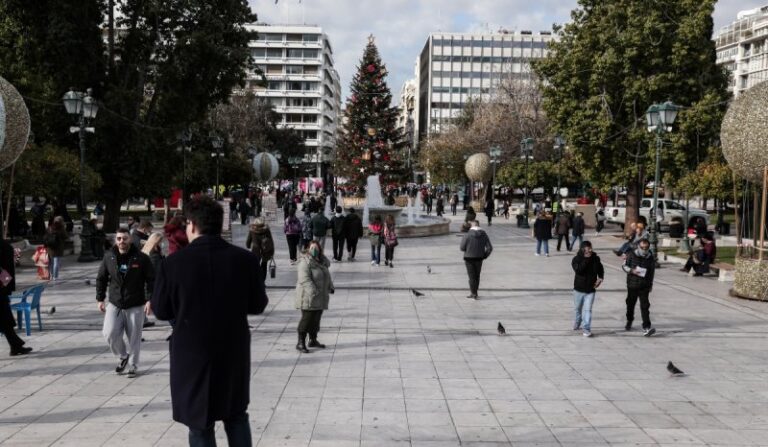 Νούμερα σοκ σήμερα: Τα κρούσματα πάνε κοντά στα 15.000 – Παράθυρο για εφαρμογή των νέων μέτρων νωρίτερα