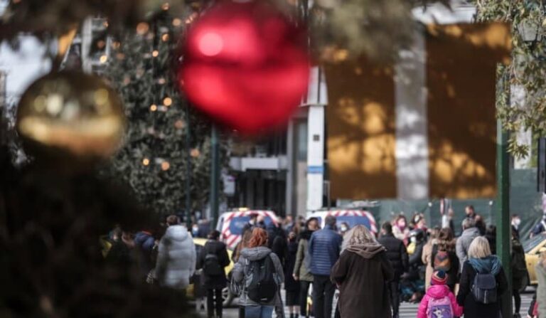 Πλεύρης: «Εξετάζονται νέοι περιορισμοί για τους ανεμβολίαστους» – Τι είπε για πιστοποιητικά εμβολιασμού και σχολεία