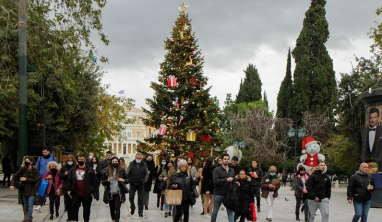 Έκτακτα μέτρα για τις γιορτές: Ρεβεγιόν μόνο με rapid test ακόμα και για εμβολιασμένους – Ημέρα αποφάσεων η σημερινή