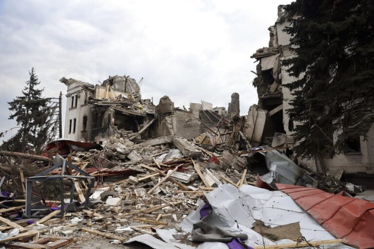 Ρωσία: Ο ρωσικός στρατός προχωράει στην ανατολική Ουκρανία