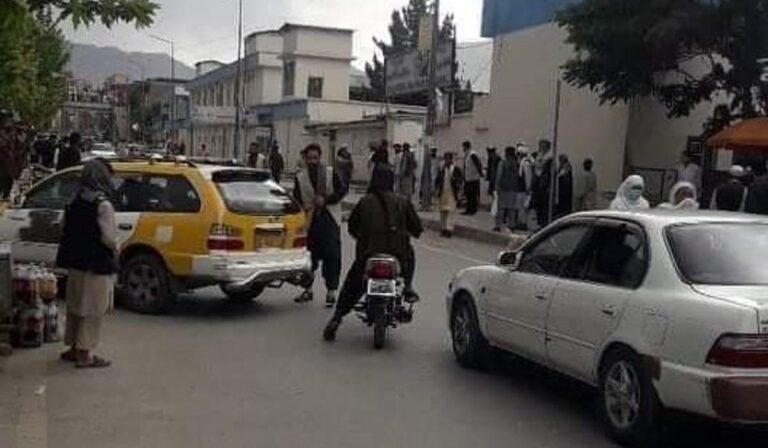 Φονική έκρηξη σε σουνιτικό τζαμί στο Αφγανιστάν – Τουλάχιστον 10 νεκροί