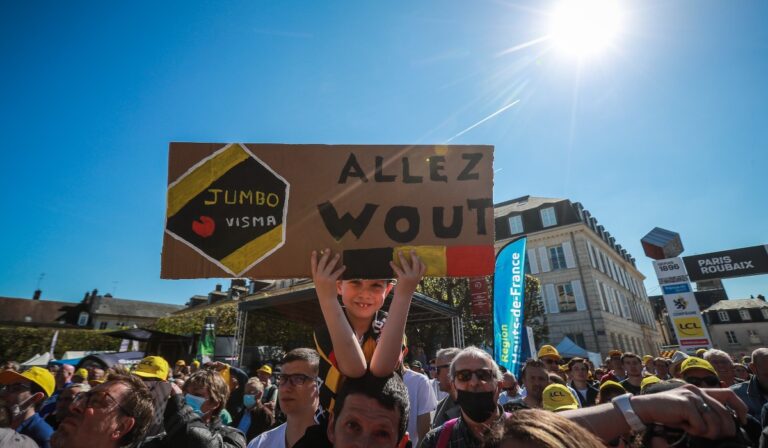 Γαλλία: Δακρυγόνα και χημικά σε διαδήλωση κατά της ακροδεξιάς στο Παρίσι