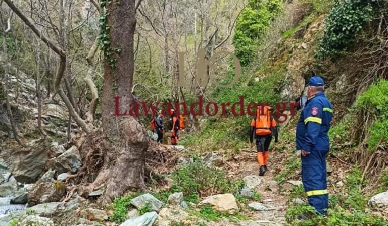 Εκπαιδευτικός ήταν η γυναίκα που έχασε τη ζωή της σε φαράγγι στη Μακρινίτσα – Αποκλειστικές φωτογραφίες από την επιχείρηση της Πυροσβεστικής
