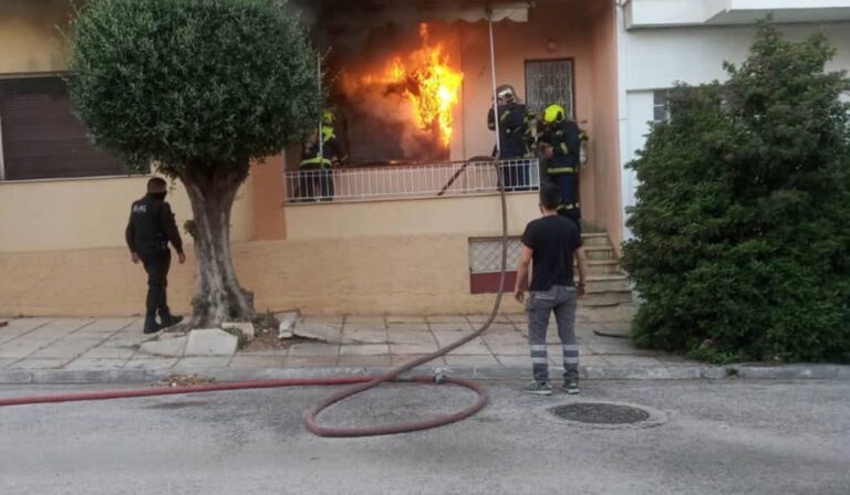 Φρίκη στην Ηλιούπολη: Απανθρακώθηκε άνδρας κατά τη διάρκεια πυρκαγιάς