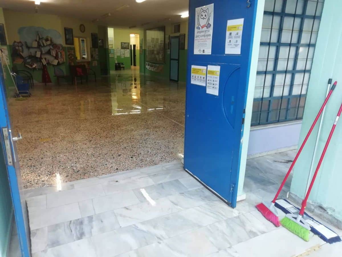 βανδαλισμένο σχολείο στον τρίλοφο θεσσαλονίκης