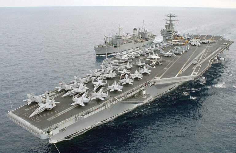 Το αμερικανικό αεροπλανοφόρο USS Harry S. Truman