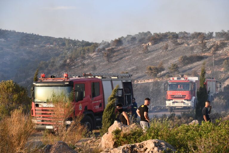 Θεσσαλονίκη: Φωτιά στην Περαία