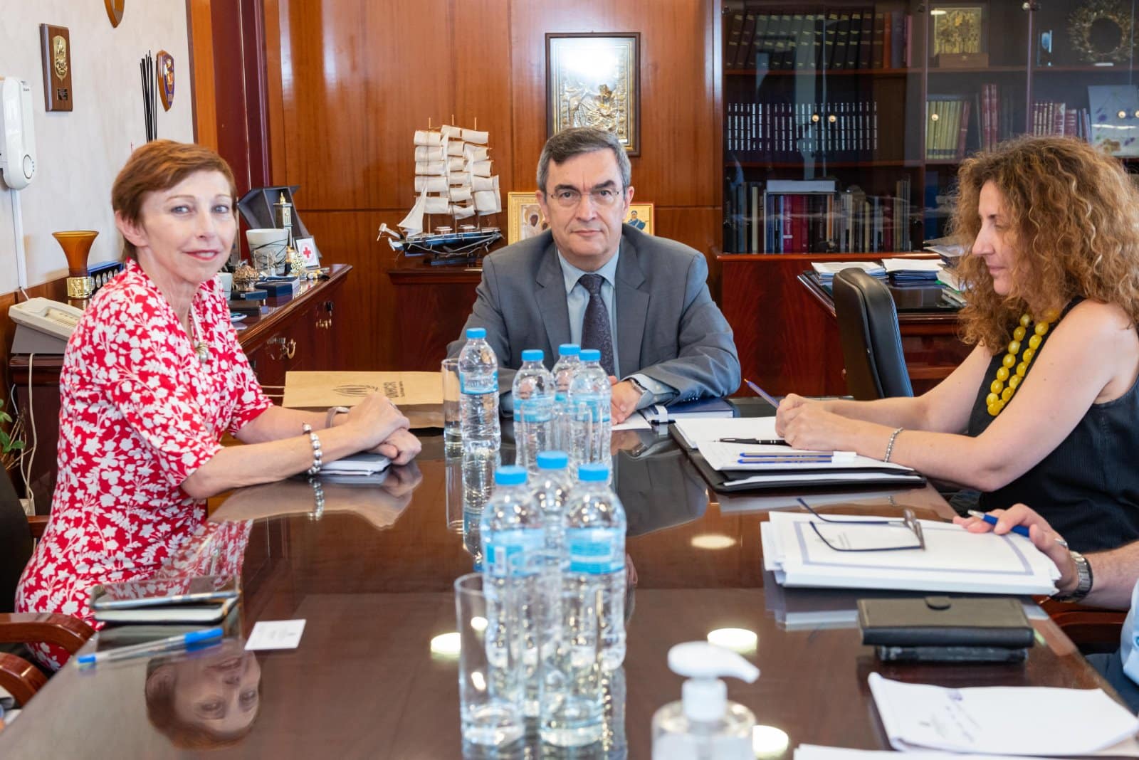 Συνάντηση του Λευτέρη Οικονόμου με τη νέα Επικεφαλής του Γραφείου Ύπατης Αρμοστείας Ο.Η.Ε. στην Ελλάδα