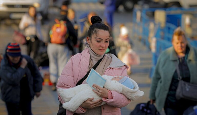 Σχεδόν 62.000 Ουκρανοί πρόσφυγες έχουν εισέλθει στην Ελλάδα