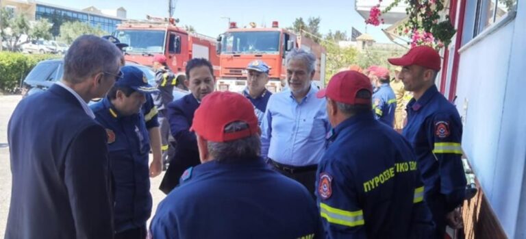 Ολοκληρώθηκε η επίσκεψη του Στυλιανίδη στη Νοτιοανατολική Αττική – Στενή συνεργασία με όλους τους φορείς για την πυροπροστασία της περιοχής