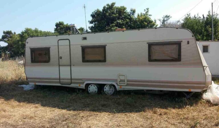 Ξάνθη: Μπούκαραν σε τροχόσπιτο, τον ακινητοποίησαν και τον λήστεψαν