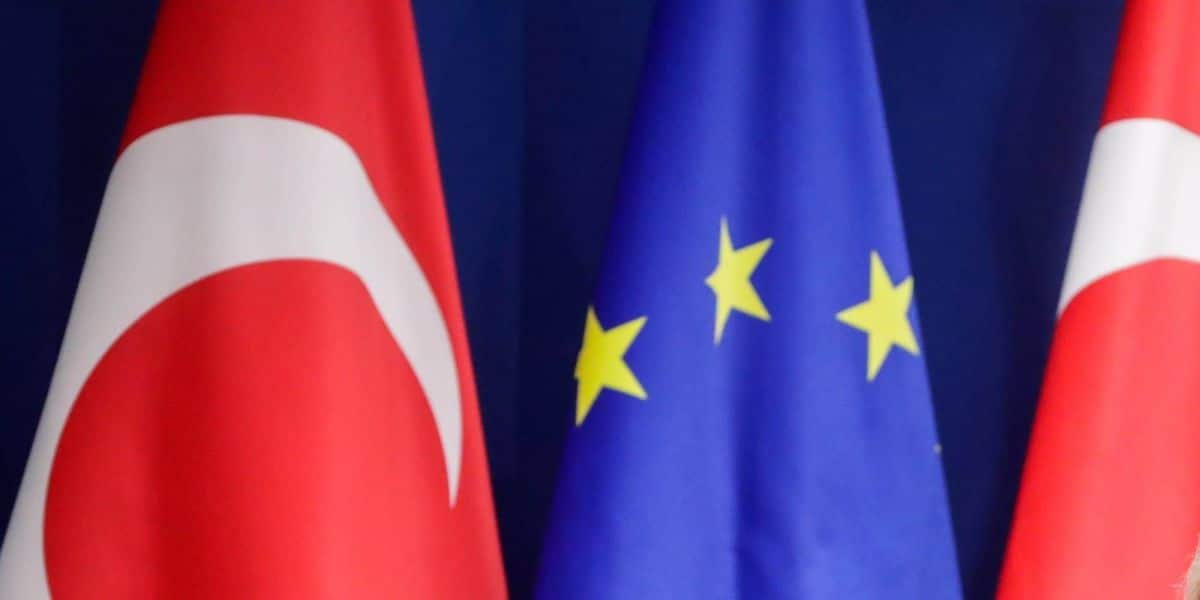 Σημαίες Τουρκίας-ΕΕ