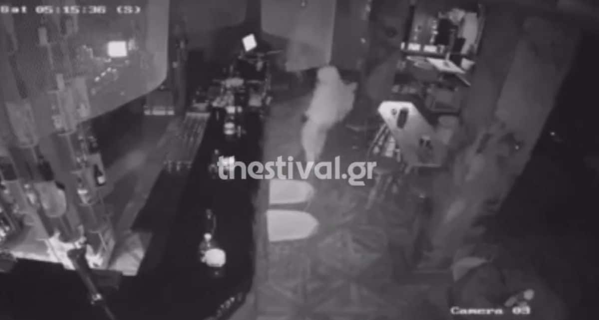 Βίντεο από τη ληστεία σε μπαρ στη Θεσσαλονίκη