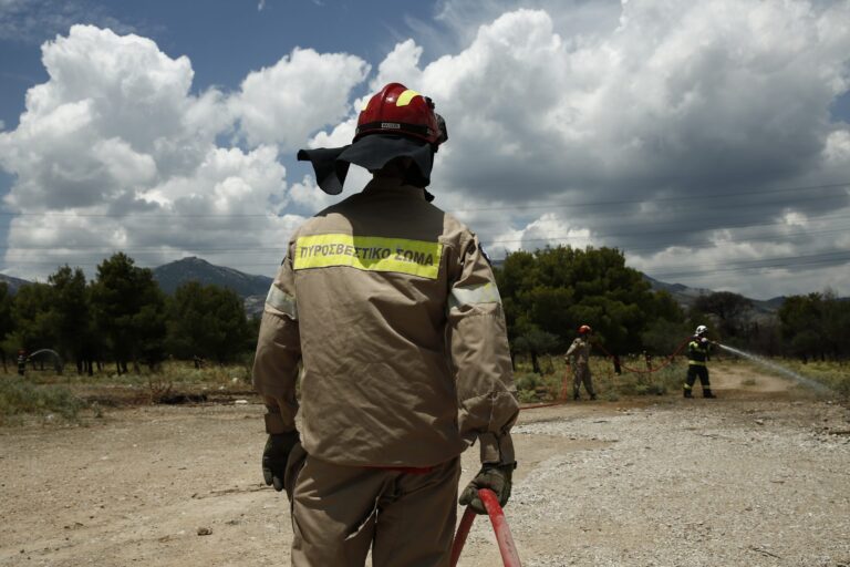 Οι Ρουμάνοι πυροσβέστες φεύγουν, οι Γάλλοι έρχονται