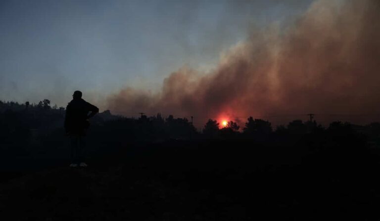 ΓΕΕΘΑ: Συνδρομή των Ενόπλων Δυνάμεων στην αντιμετώπιση πυρκαγιών