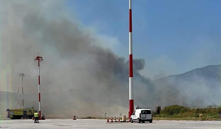 Φωτιά στη Σάμο – Συναγερμός στην Πυροσβεστική