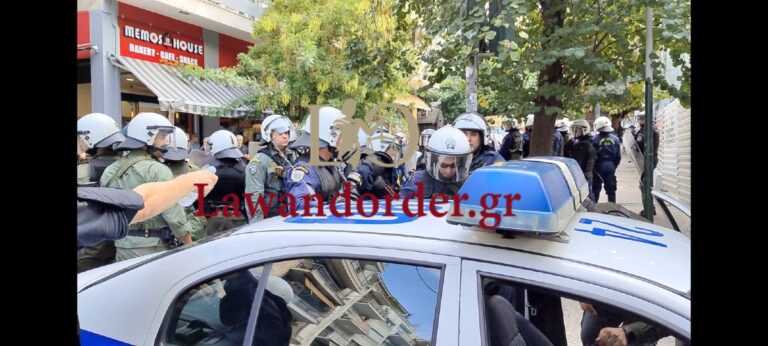 Εξάρχεια: Τρεις συλλήψεις για τα επεισόδια στην πλατεία