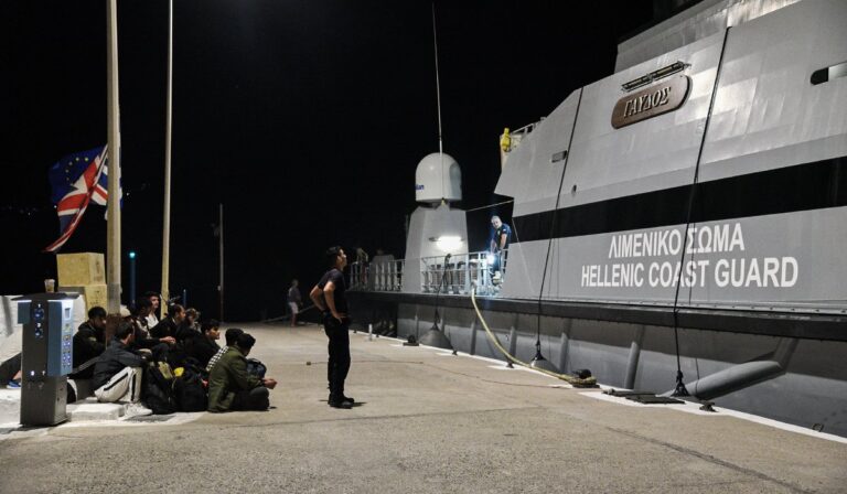 Κύθηρα: Διασώθηκαν 46 μετανάστες από το Λιμενικό – Συνελήφθησαν 4 διακινητές (εικόνες)