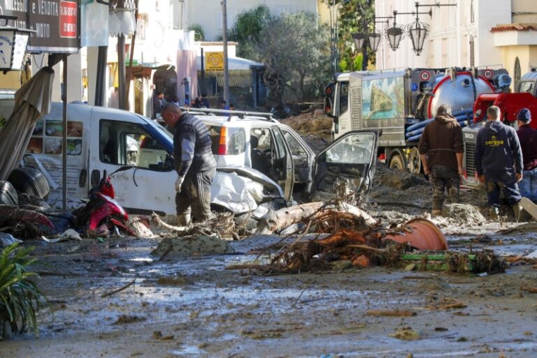 Ιταλία: Στους 8 οι νεκροί από τις φυσικές καταστροφές στην Ίσκια – Αναζητούν με drone τους αγνοούμενους