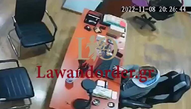 Βίντεο ντοκουμέντο από τη ληστεία σε ενεχυροδανειστήριο στη Λιοσίων: Της επιτέθηκαν και τη μαχαίρωσαν «ξυστά» στην καρδιά!