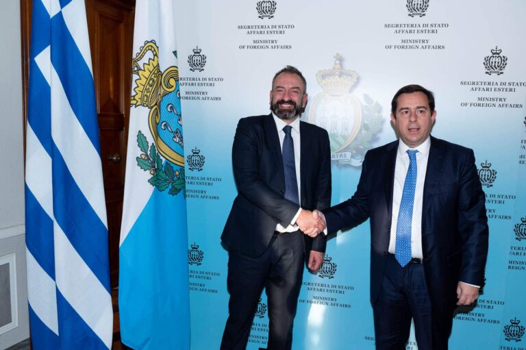 Μηταράκης στον Άγιο Μαρίνο: «Η μετανάστευση να γίνεται με κανόνες» (εικόνες)