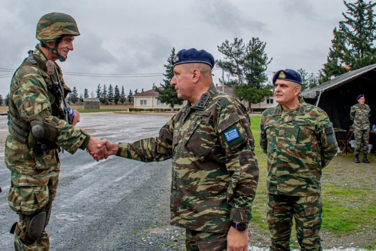 Εντυπωσιακές εικόνες από τον διαγωνισμό Ομάδων Μάχης Πεζικού