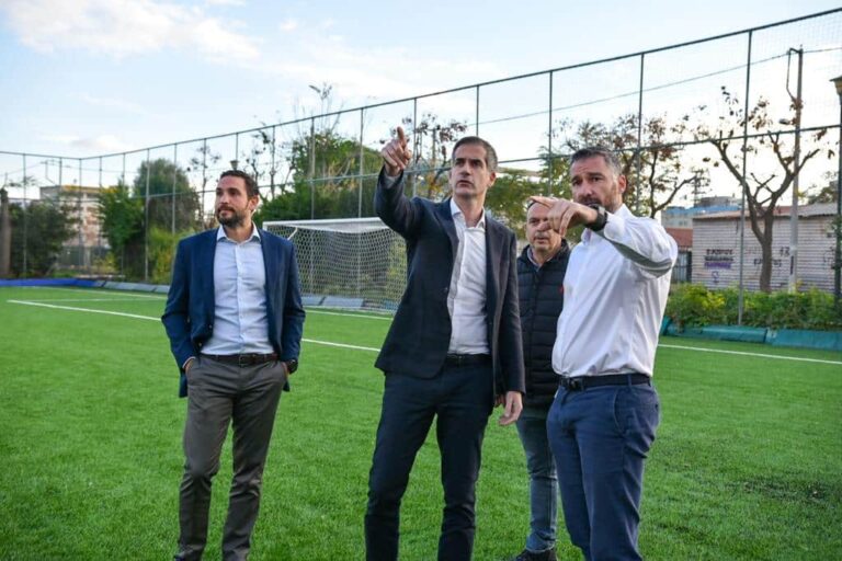 Δήμος Αθηναίων: Μετέτρεψε το ποδοσφαιρικό γήπεδο της Ακαδημίας Πλάτωνος σε έναν σύγχρονο χώρο άθλησης (εικόνες)