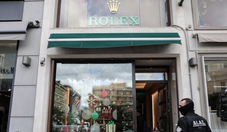 Ληστεία στη Rolex: Στους στύλους του Ολυμπίου Διός βρέθηκε η μία μηχανή των δραστών – Η διαδρομή που ακολούθησαν