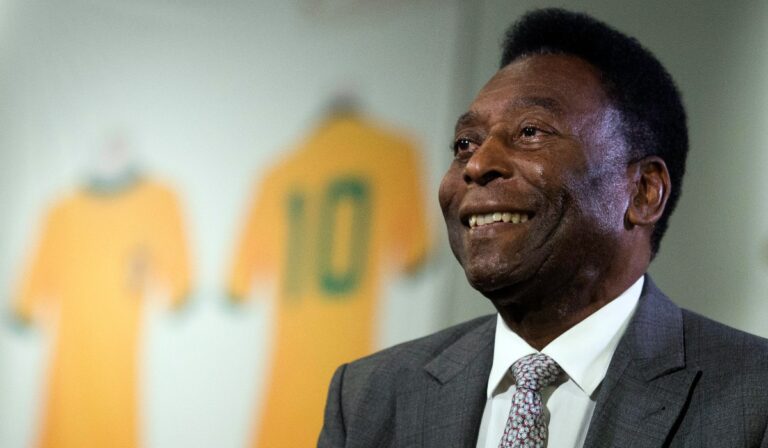 Πέθανε ο θρύλος Πελέ – O «Θεός» του ποδοσφαίρου πήγε να συναντήσει τον Δημιουργό του