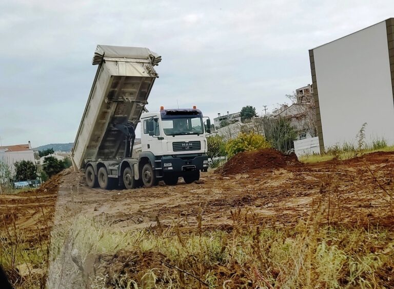 Θεσσαλονίκη: Χειροπέδες σε ιδιοκτήτη και υπάλληλο εταιρείας για ρύπανση του περιβάλλοντος (εικόνα)