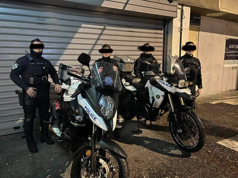 Αντώνης Βλάχος: Κακοποιοί πέταξαν τσάντα με κλεμμένα χρήματα στην Καλλιθέα – Τους πέρασε χειροπέδες η ΔΙ.ΑΣ