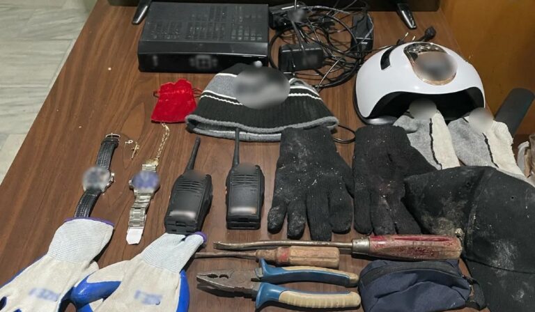 Συνελήφθησαν τρία άτομα για κλοπές σε Αιγιαλεία και Κορινθία (εικόνα)