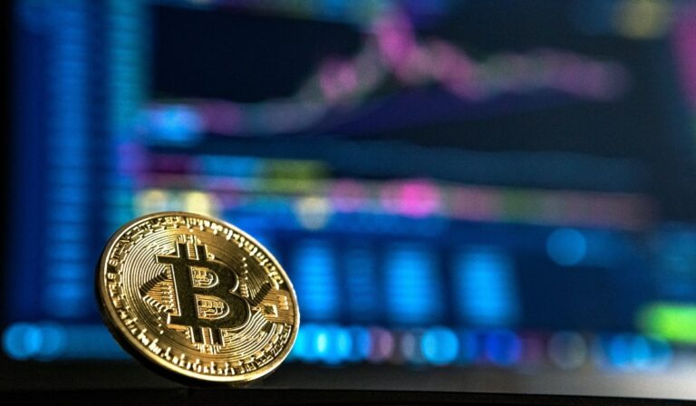 Κρήτη: 26χρονη πίστευε ότι επενδύει σε bitcoin αλλά έχασε 150.000 ευρώ