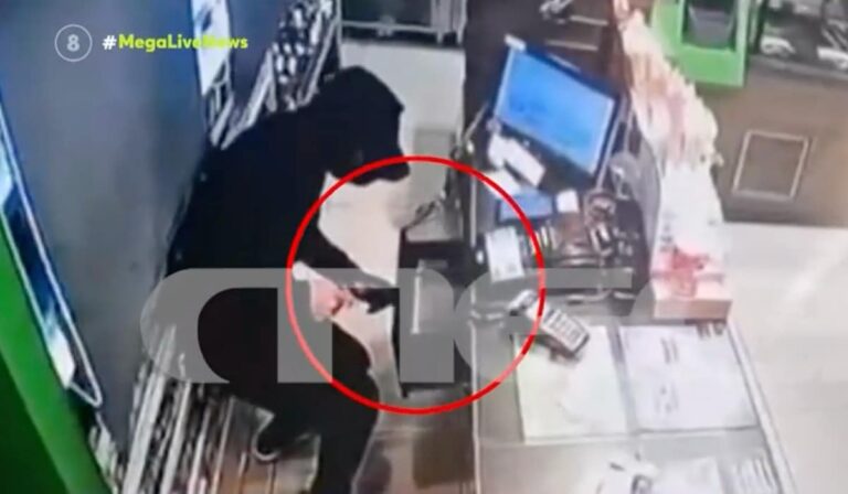 Θεσσαλονίκη: Βίντεο ντοκουμέντο από ένοπλη ληστεία σε μίνι μάρκετ – Άρπαξαν 2.500 ευρώ