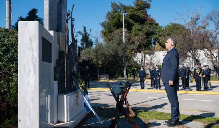 Τιμήθηκε στο υπουργείο Προστασίας του Πολίτη οι αστυνομικοί που έπεσαν σε ώρα καθήκοντος