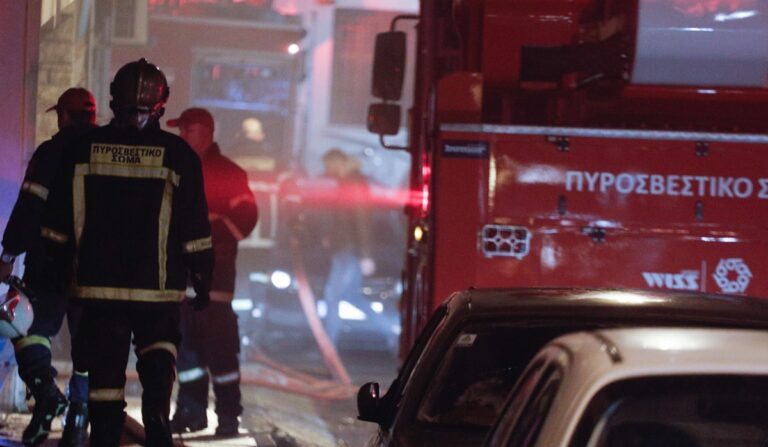 Πυρκαγιά σε χώρο συγκέντρωσης βοήθειας για τους Ουκρανούς στο ΣΕΦ – Άμεση η επέμβαση της Πυροσβεστικής, τέθηκε υπό έλεγχο