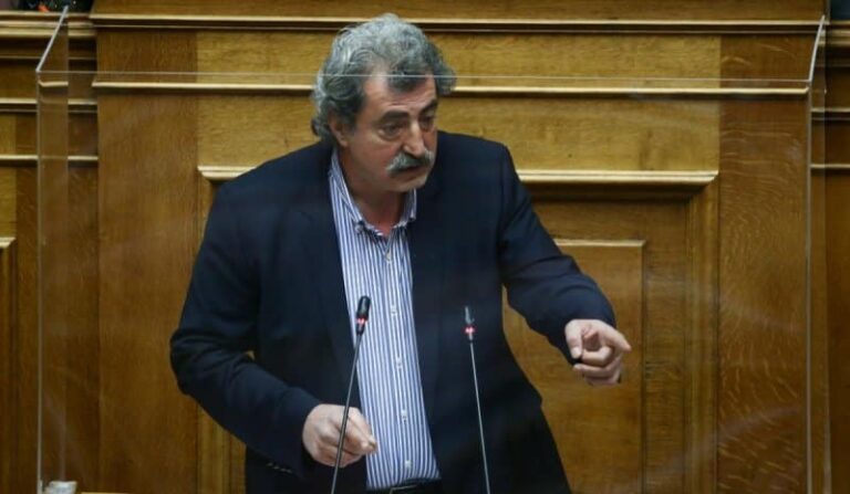 Προκλητικός Πολάκης: «Αν τα μονοκλωνικά δεν είναι αύριο στη Ρόδο, τη βάψατε όλοι!»