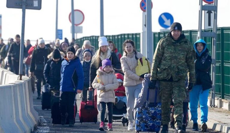 Υπουργείο Προστασίας του Πολίτη: Κοντά στους 18.500 οι Ουκρανοί πρόσφυγες στην Ελλάδα